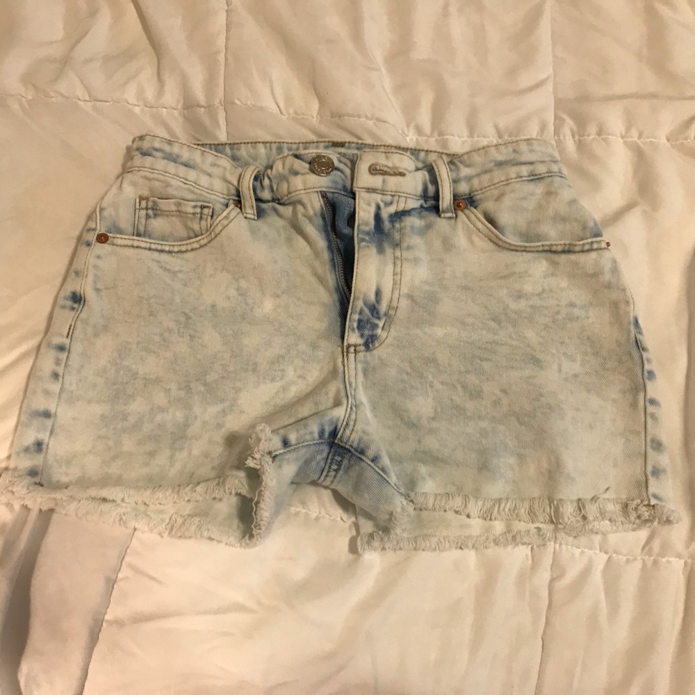 Wild fable super light and comfy jean shorts, size 4